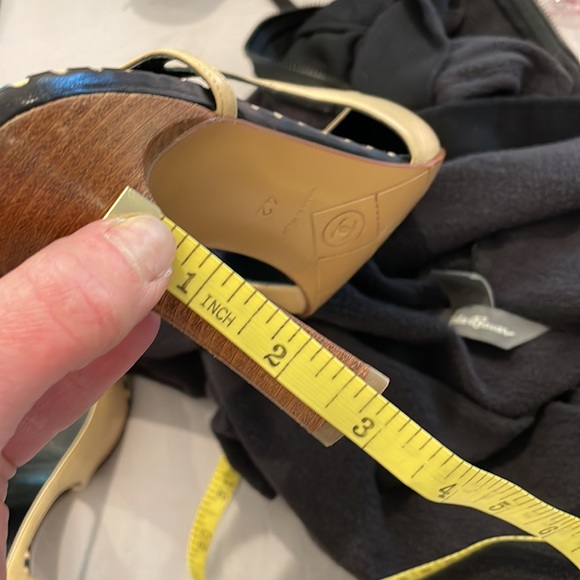 Chanel heals - Picture 8 of 12